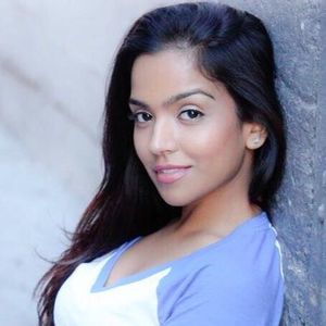 Meet your Posher, Khadeeja